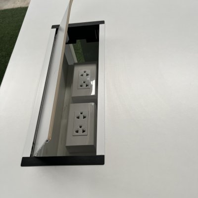 โต๊ะทำงานผู้บริหาร (สีขาว)