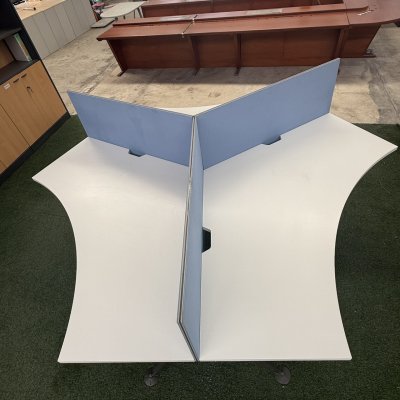 โต๊ะทำงานกลุ่ม 3 ที่นั่ง