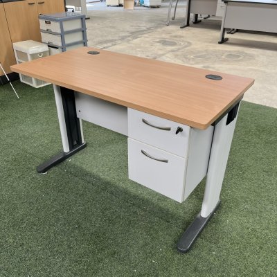 โต๊ะทำงาน