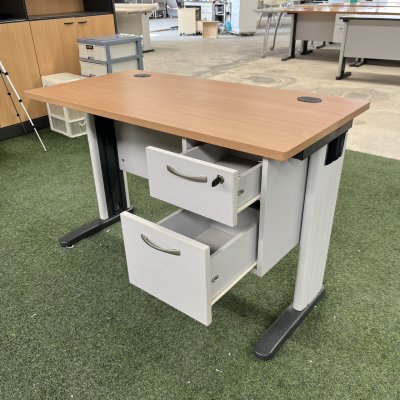 โต๊ะทำงาน