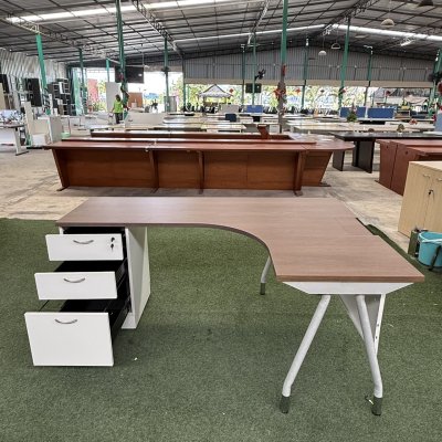 โต๊ะทำงานผู้บริหารทรง L