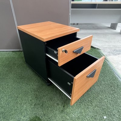 ตู้ลิ้นชักใต้โต๊ะ