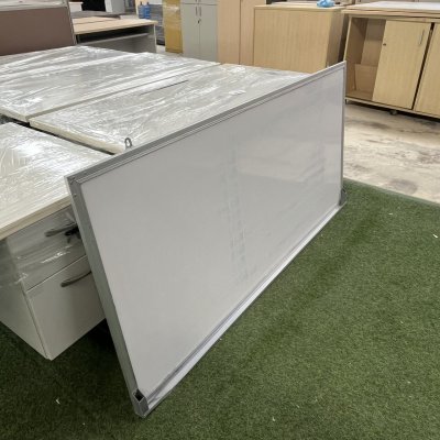 กระดานไวท์บอร์ด แขวนผนัง