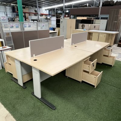 โต๊ะทำงานกลุ่ม 4 ที่นั่ง