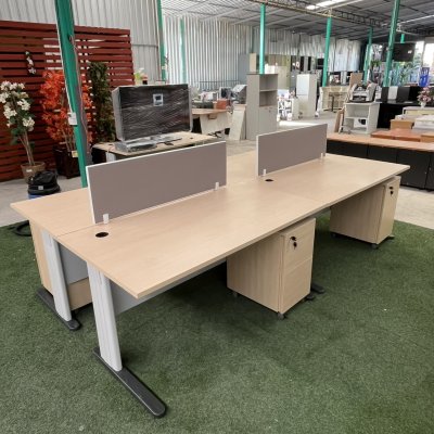 โต๊ะทำงานกลุ่ม 4 ที่นั่ง