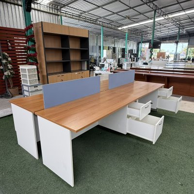 โต๊ะทำงานกลุ่ม 4 ที่นั่ง