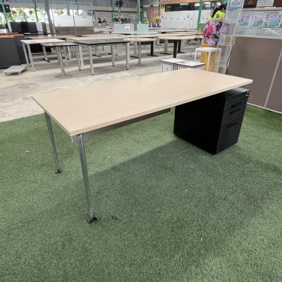 โต๊ะทำงานผู้บริหาร