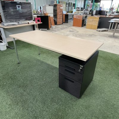 โต๊ะทำงานผู้บริหาร