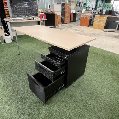 โต๊ะทำงานผู้บริหาร