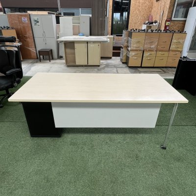 โต๊ะทำงานผู้บริหาร