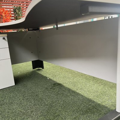 โต๊ะทำงานผู้บริหารทรง L (สีเทาอ่อน)