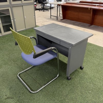 ชุดโต๊ะทำงานเหล็กพร้อมเก้าอี้