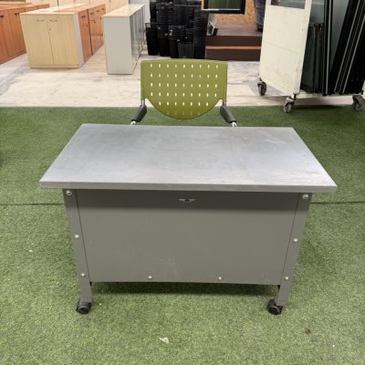 ชุดโต๊ะทำงานเหล็กพร้อมเก้าอี้