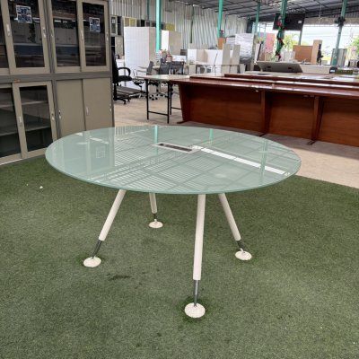 โต๊ะประชุมทรงกลม