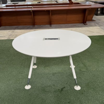 โต๊ะประชุมทรงกลม