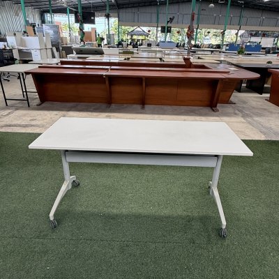 โต๊ะอเนกประสงค์ พับได้