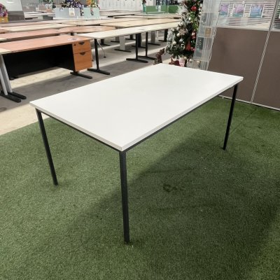 โต๊ะอเนกประสงค์