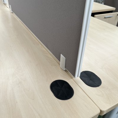 โต๊ะทำงานกลุ่ม 4 ที่นั่งทรง L  (สีครีม)