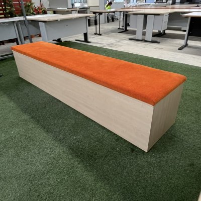 เก้าอี้สตูล