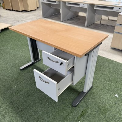 โต๊ะทำงาน