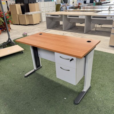 โต๊ะทำงาน