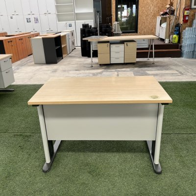 โต๊ะทำงาน