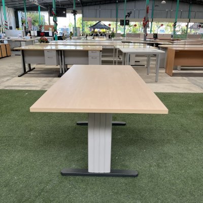 โต๊ะประชุม 4-6 ที่นั่ง