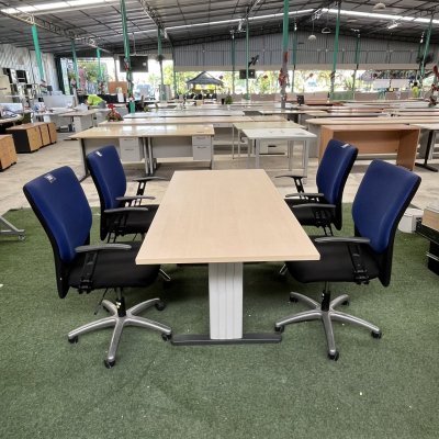 โต๊ะประชุม 4-6 ที่นั่ง