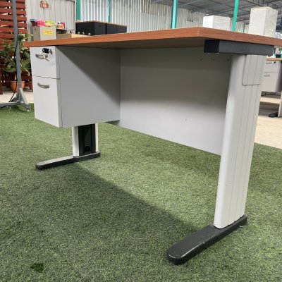 โต๊ะทำงาน