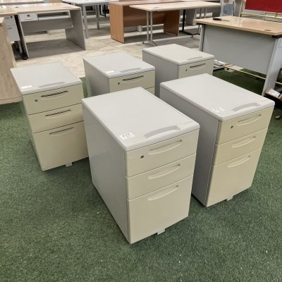 ตู้ลิ้นชักเหล็กใต้โต๊ะ okamura