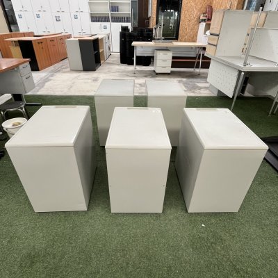 ตู้ลิ้นชักเหล็กใต้โต๊ะ okamura