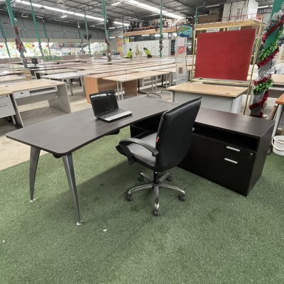 โต๊ะทำงานผู้บริหารทรง L