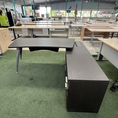 โต๊ะทำงานผู้บริหารทรง L