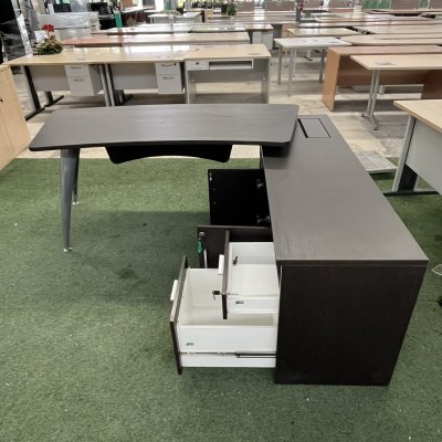 โต๊ะทำงานผู้บริหารทรง L