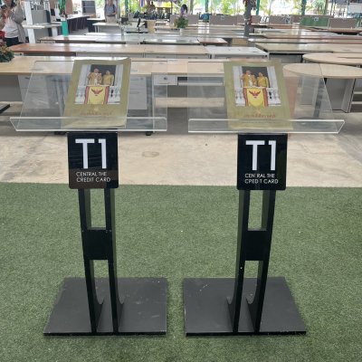 โพเดียมอะคริลิค