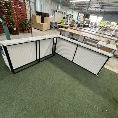 สตูลนั่งคอย เข้ามุม