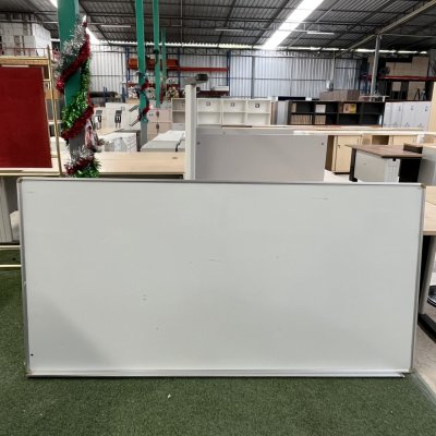 กระดานไวท์บอร์ด แขวนผนัง