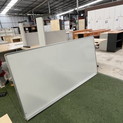 กระดานไวท์บอร์ด แขวนผนัง