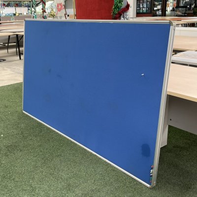 กระดานกำมะหยี่ติดป้ายประกาศ แขวนผนัง