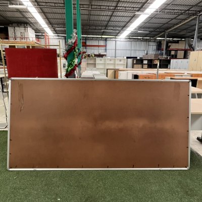 กระดานกำมะหยี่ติดป้ายประกาศ แขวนผนัง