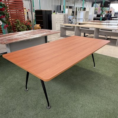 โต๊ะประชุม  6-8 ที่นั่ง