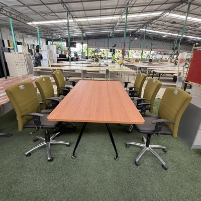 โต๊ะประชุม  6-8 ที่นั่ง