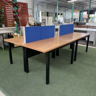 โต๊ะทำงานกลุ่ม 4 ที่นั่ง