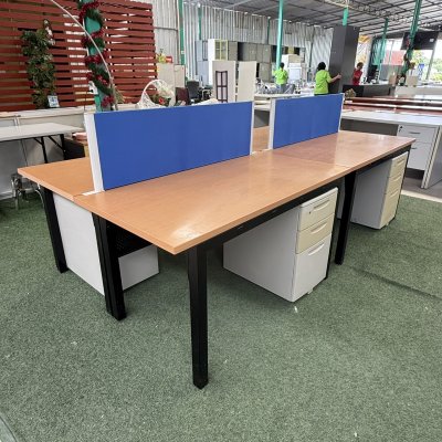 โต๊ะทำงานกลุ่ม 4 ที่นั่ง
