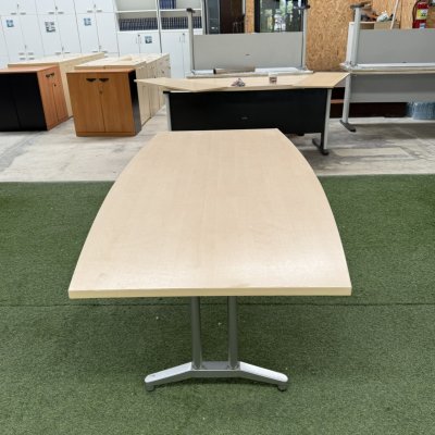 โต๊ะประชุม 4-6 ที่นั่ง