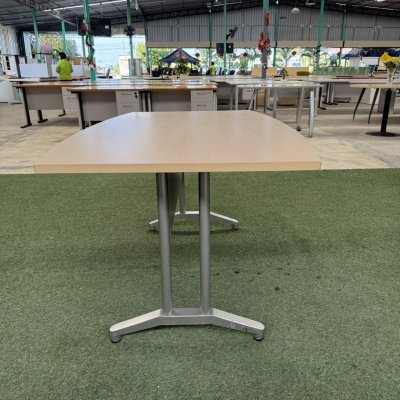 โต๊ะประชุม 4-6 ที่นั่ง