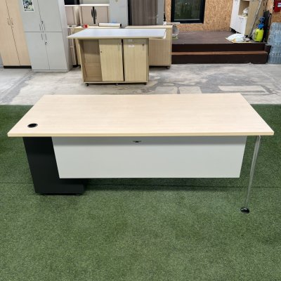 โต๊ะทำงานผู้บริหาร