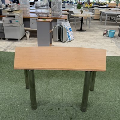 โต๊ะอเนกประสงค์ทรงโค้ง