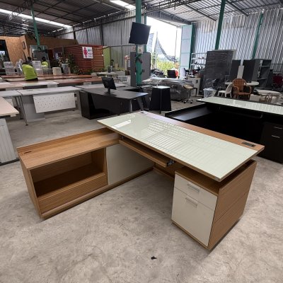 โต๊ะทำงานผู้บริหารทรง L