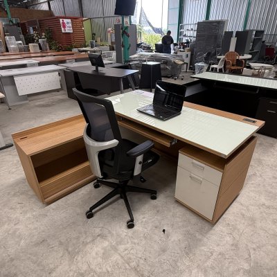 โต๊ะทำงานผู้บริหารทรง L